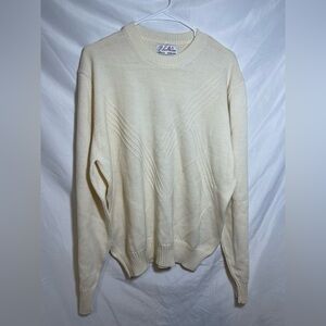 Classic Minimaist Capsule Wardrobe Cream Sweater